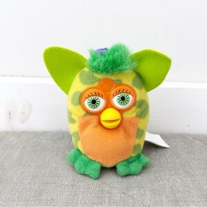 Vintage 2000’s McDonald's Green and Yellow Furby Keychain/Clip